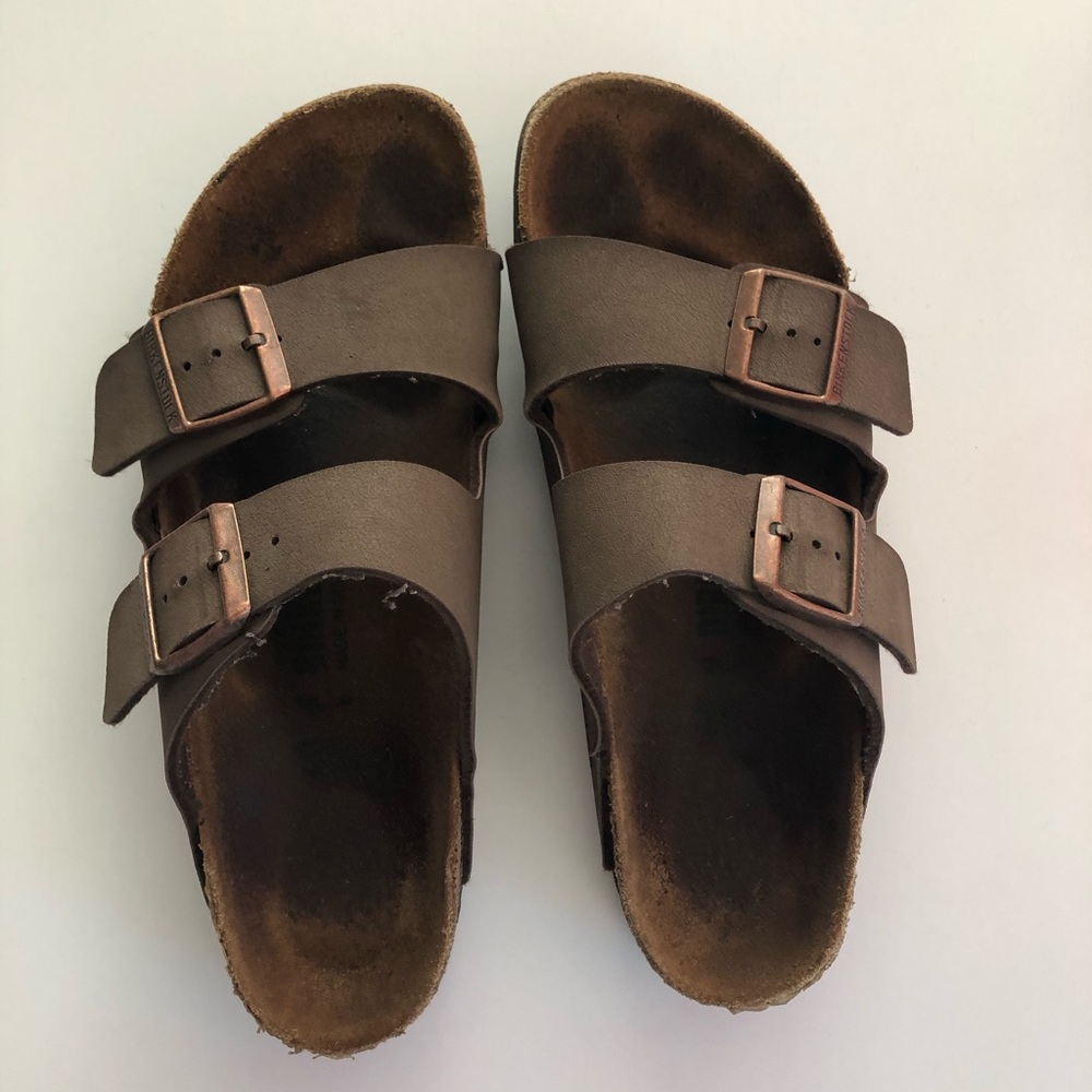 BROWN BIRKENSTOCKS